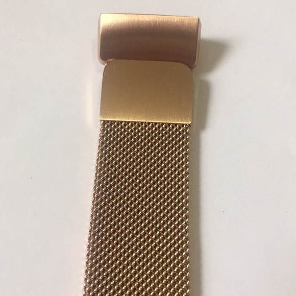 🛍 Fitbit Charge 3 Rose Gold Large Stainless Steel - Picture 6 of 7